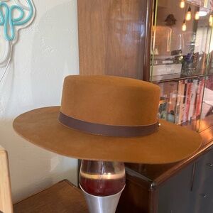 Gigi Pip dahlia boater brown Wide-Brim Hat